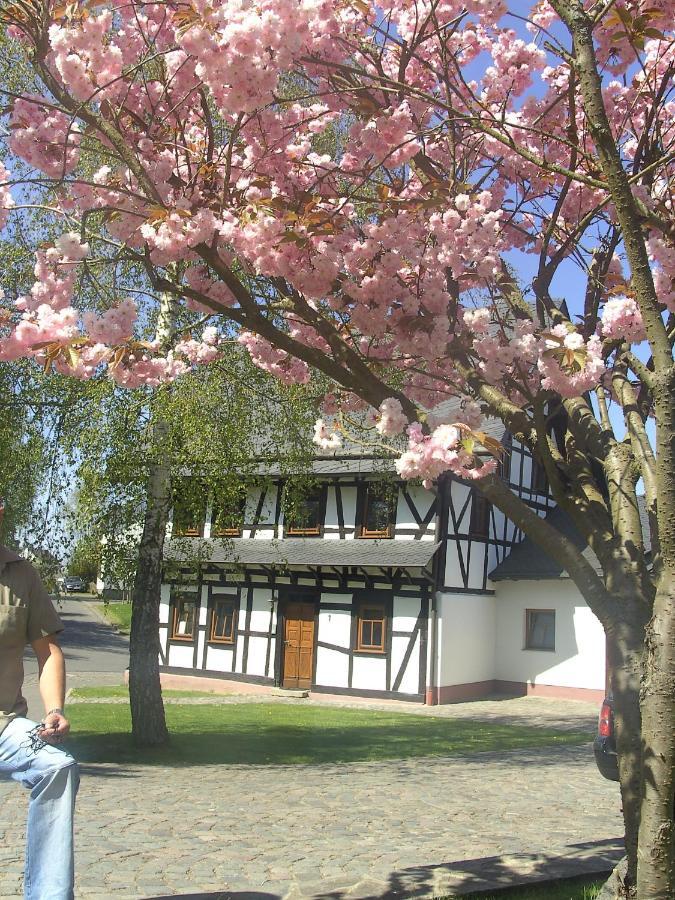 Ferienhaus Schmitt Beltheim Eksteriør bilde